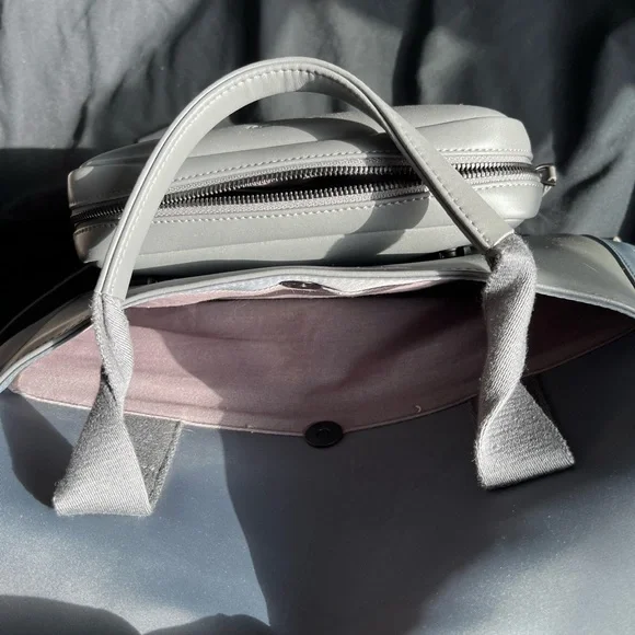 Monos Metro Duffel Dover Grey - Picture 9 of 12